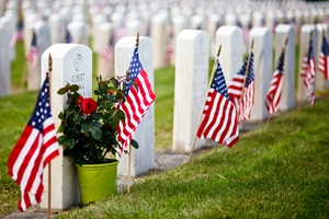 Most people use their days off for relaxation, but one man in Lutz, Florida, uses his day off to clean the headstones of veterans.