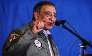 Panetta to recommend military pay cuts