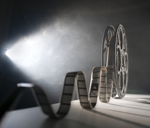 Servicemembers connect with actor Gary Sinise for his work on and off the big screen.