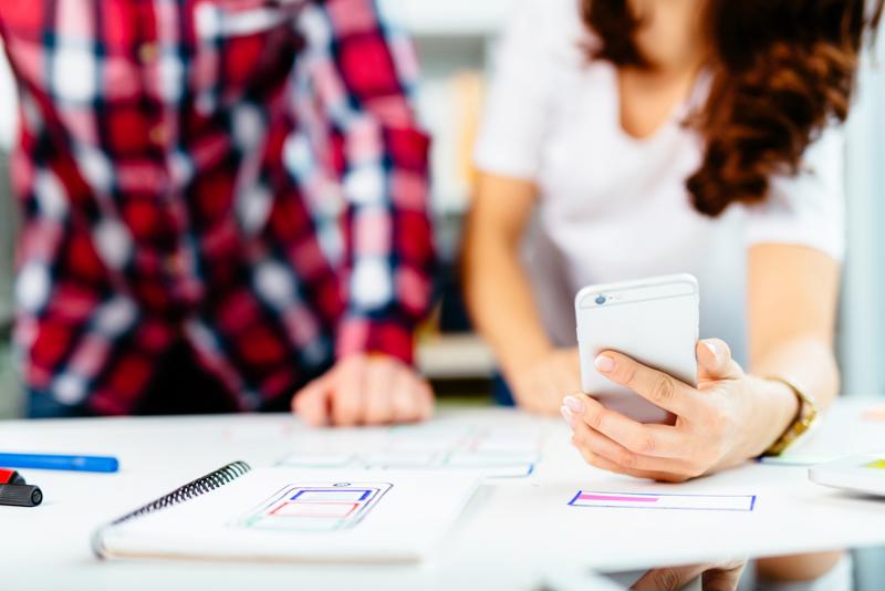 A new app from a veteran-owned startup helps track construction workers.